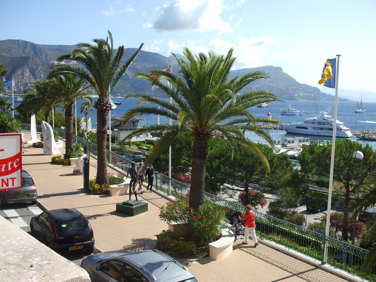 La Fregate Hotel *